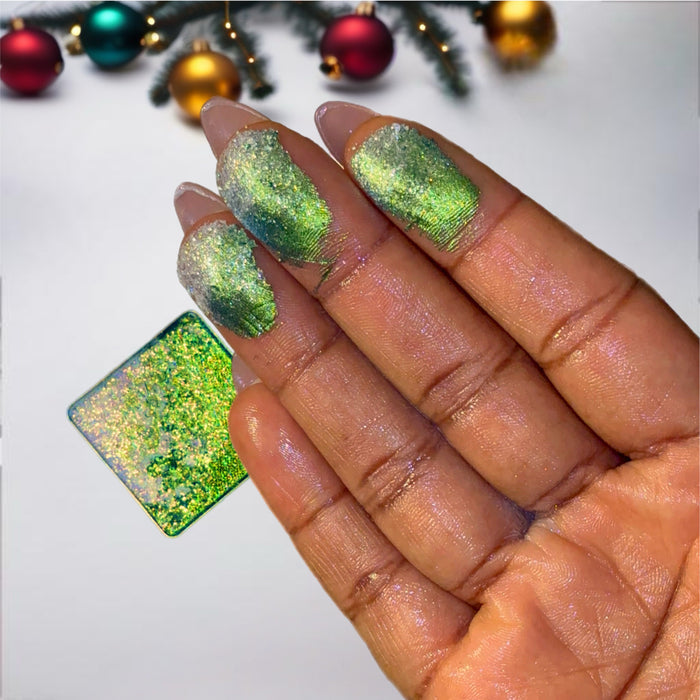 GREEN