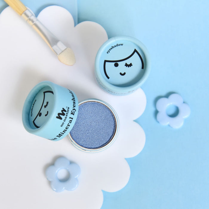 Cardboard pot of No Nasties Kids Eco Eyeshadow Pressed Powder in Blue colour, non-toxic eyeshadow for kids made with natural ingredients.