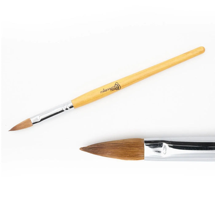 Millennium Acrylic Brush - Oval Sharp Size 8 Naio Nails