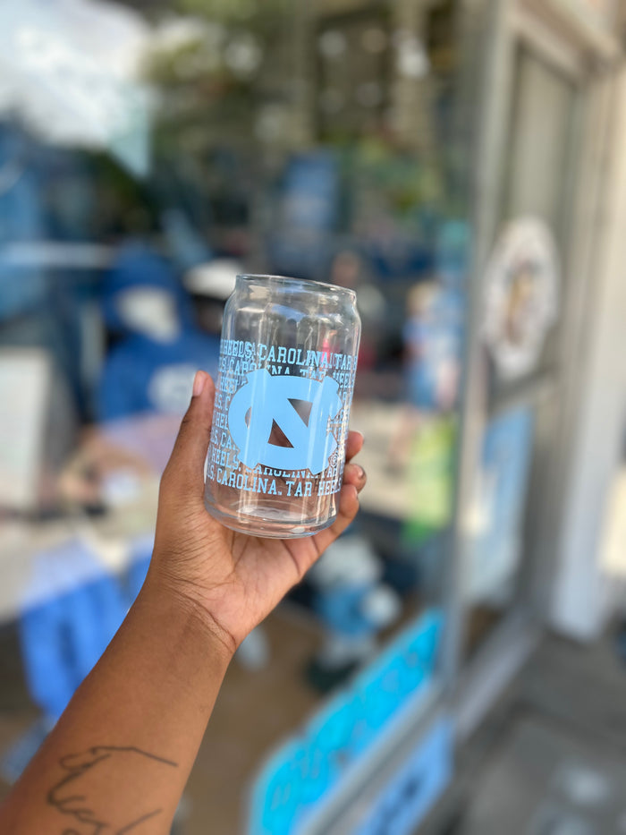 Carolina Tar Heels 16oz Can Shaped Pint Glass - Detail View - Neil Enterprises