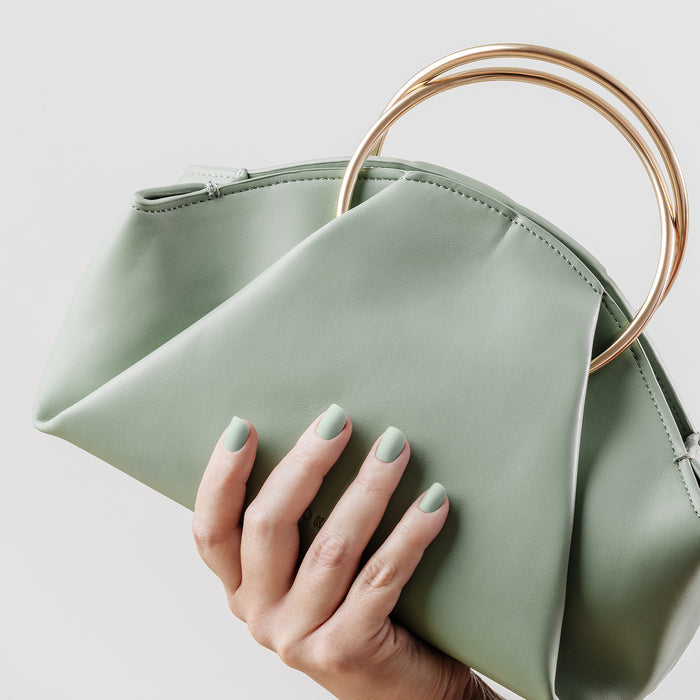 Premioum press on nails green - green handbag
