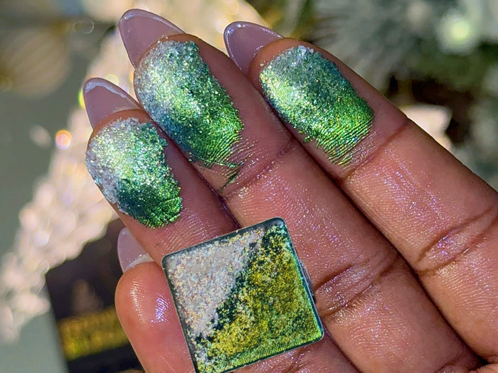 FESTIVE ELEGANCE - MULTICHROME SPLIT PAN SINGLES ONLY (Magnetic Pan)