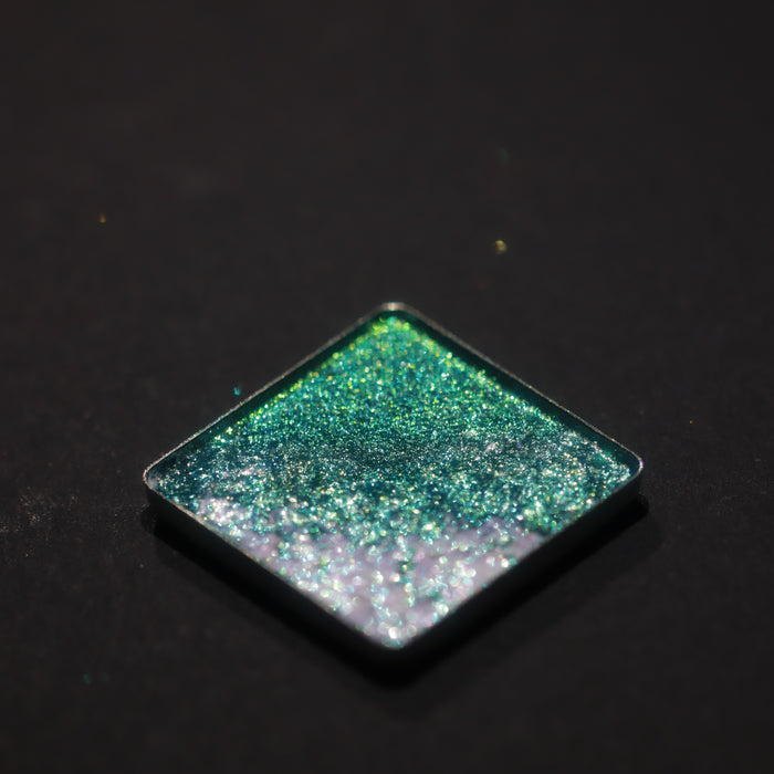 FESTIVE ELEGANCE - MULTICHROME SPLIT PAN SINGLES ONLY (Magnetic Pan)
