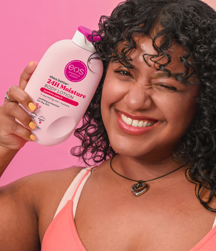 Jasmine Peach Body Lotion w/ Model