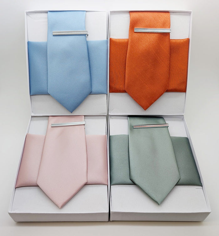 Regular / Boxed Set (With Tie/Square/Tie Bar) - Save £5.00