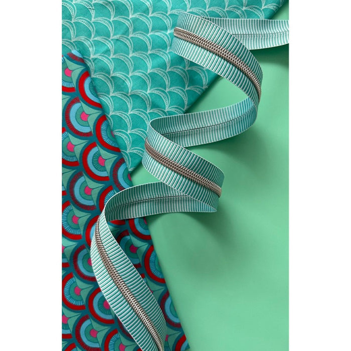 Sassafras Lane SADSASSKIT17M Teal Stripe Zipper Tape with Nickel Teeth Sasskit017M