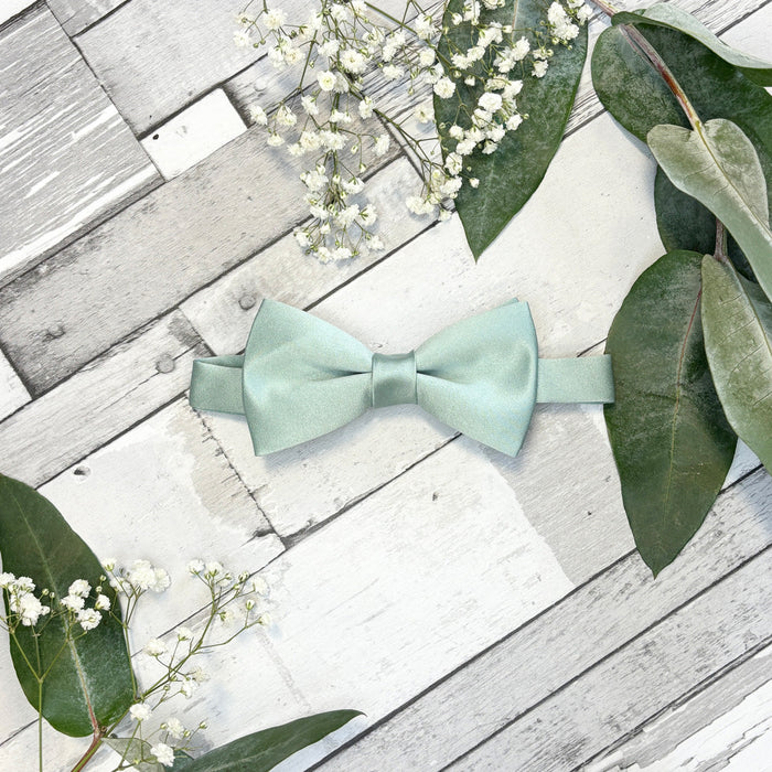 Seagrass Bow Tie