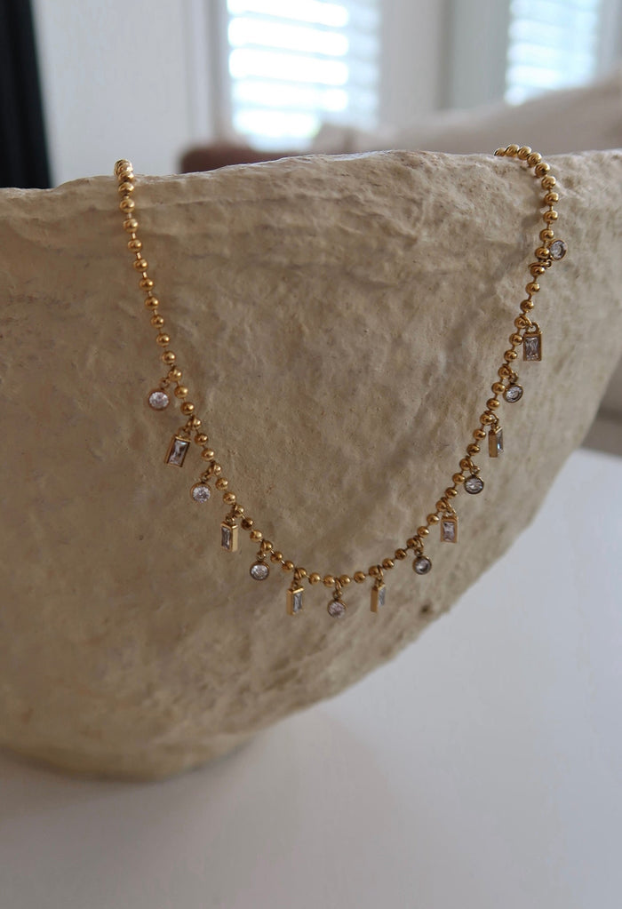 SOPHIE NECKLACE