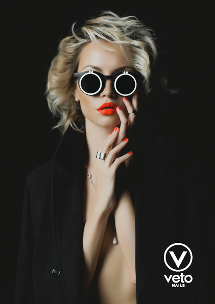 VETO POSTER BLOND