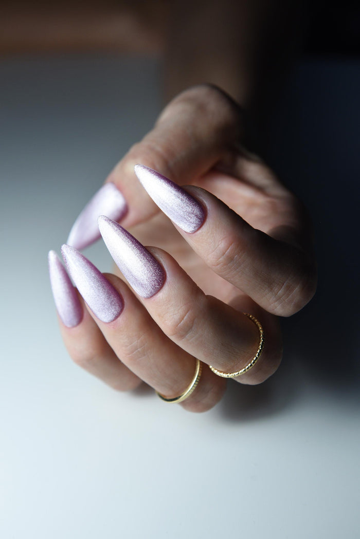 Violeta Cat Eye Press On Nails – Handmade Stiletto Nails with Gel-Like Shine